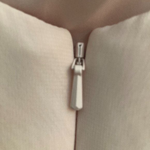 Dressy Group - pink flowing dress - size 8 - Picture 13 of 14